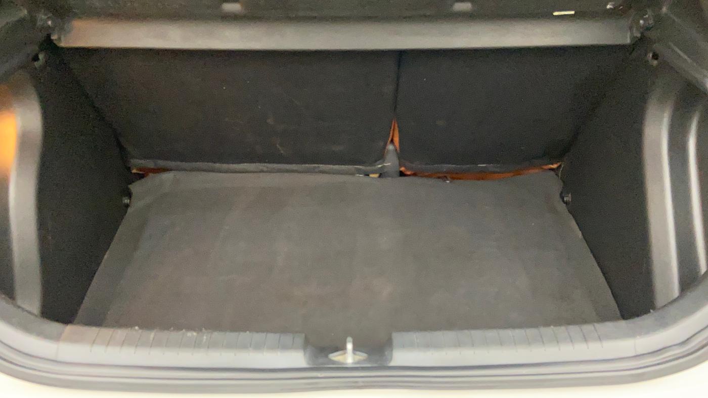 2016 Hyundai Elite i20 ASTA 1.2 (O), Petrol, Manual, 34,107 km, Boot Inside View