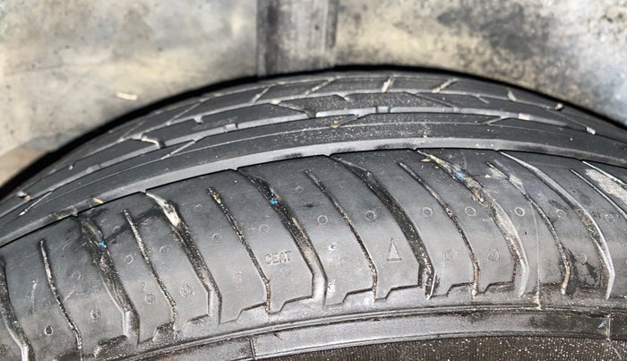 2021 Honda WR-V 1.5L I-DTEC VX MT, Diesel, Manual, 31,014 km, Right Rear Tyre Tread