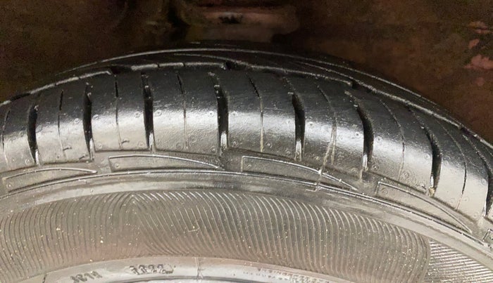 2016 Maruti Alto 800 LXI, Petrol, Manual, 37,958 km, Right Front Tyre Tread