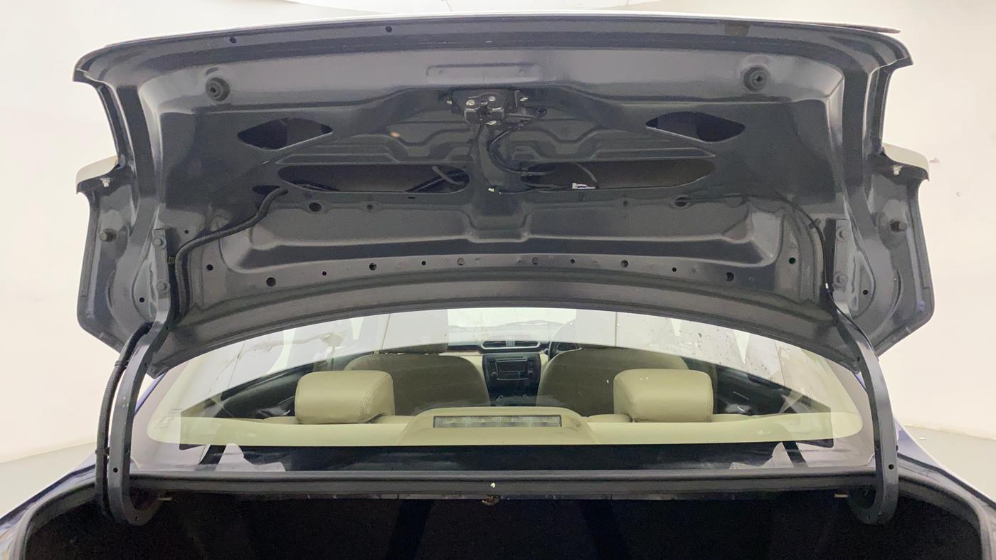 2017 Maruti Dzire VDI AMT, Diesel, Automatic, 43,440 km, Boot Door Open