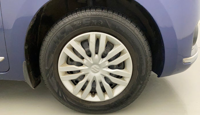 2017 Maruti Dzire VDI AMT, Diesel, Automatic, 43,440 km, Right Front Wheel