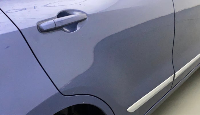 2017 Maruti Dzire VDI AMT, Diesel, Automatic, 43,440 km, Right rear door - Minor scratches