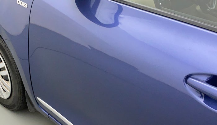 2017 Maruti Dzire VDI AMT, Diesel, Automatic, 43,440 km, Front passenger door - Slightly dented