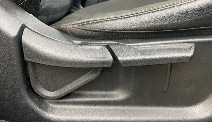 2020 KIA SONET HTK PLUS 1.0 DCT, Petrol, Automatic, 70,853 km, Driver Side Adjustment Panel