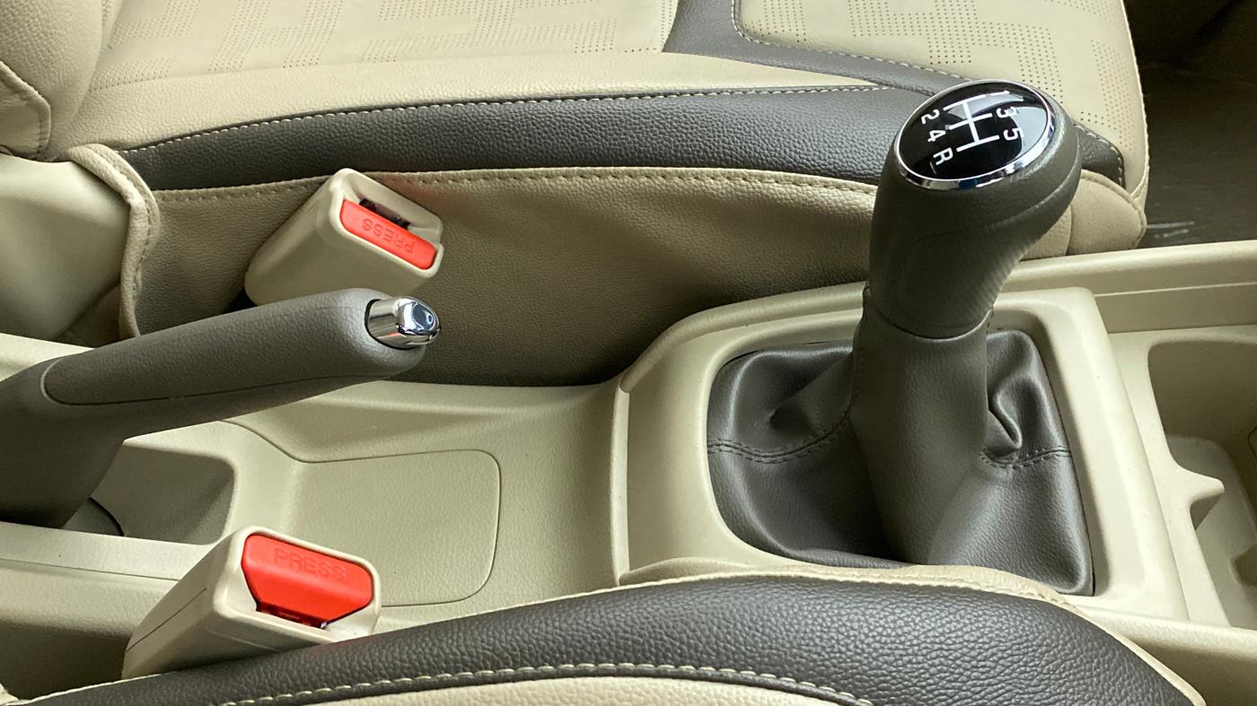 2019 Maruti Ertiga VDI SHVS, Diesel, Manual, 9,040 km, Gear Lever