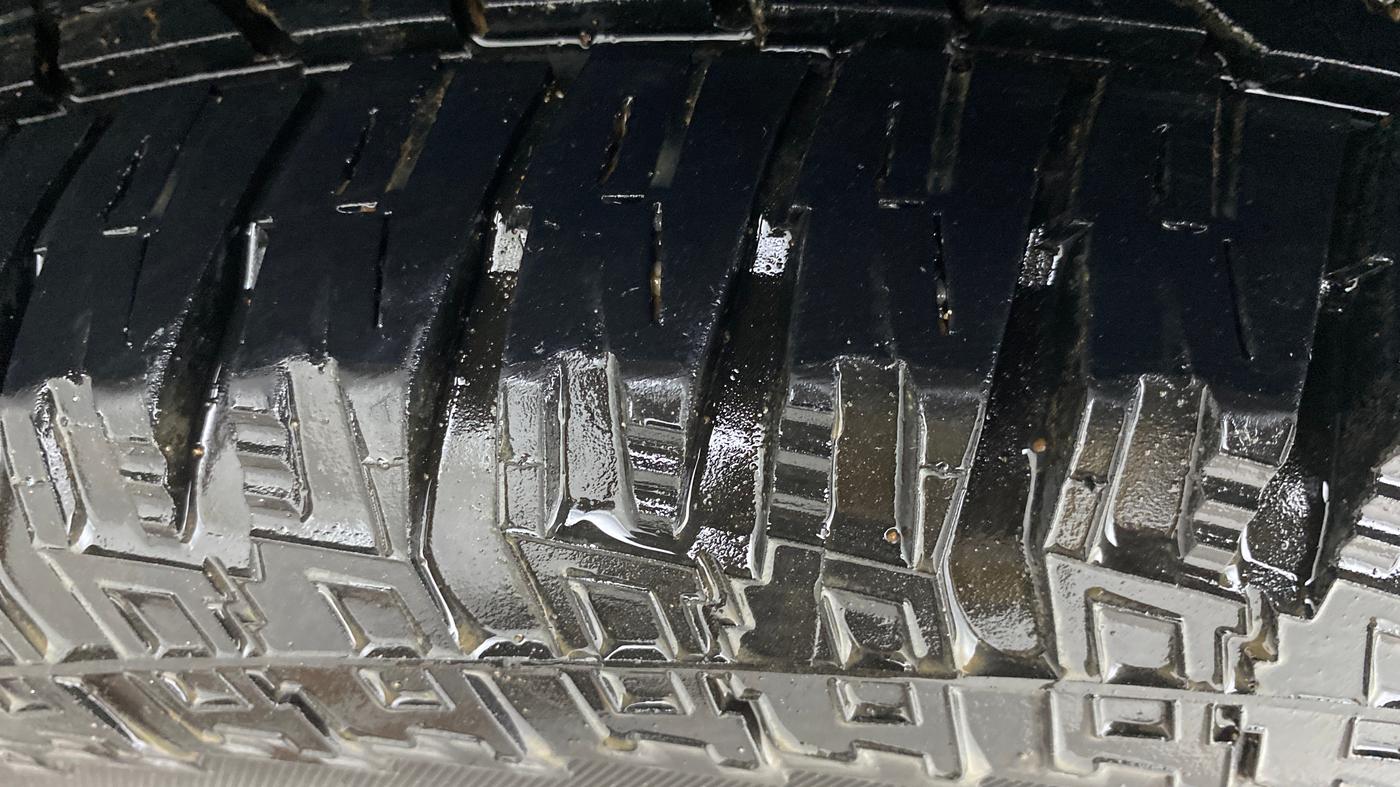 2017 Renault Duster RXS CVT, Petrol, Automatic, 1,17,294 km, Left Rear Tyre Tread
