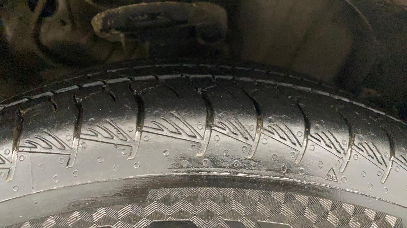 2020 KIA SELTOS HTX PLUS AT1.5 DIESEL, Diesel, Automatic, 77,967 km, Right Front Tyre Tread