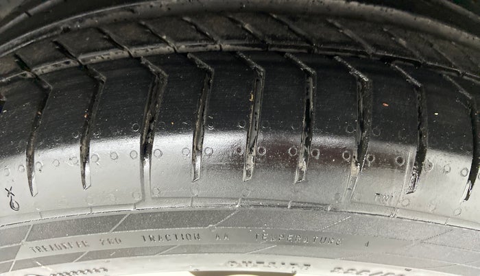 2018 Ford Ecosport 1.5 TITANIUM PLUS TI VCT AT, Petrol, Automatic, 46,666 km, Right Front Tyre Tread