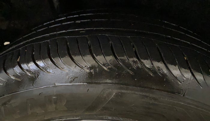 2021 Hyundai VENUE SX 1.0 TURBO IMT DUAL TONE SPORT, Petrol, Manual, 44,233 km, Right Rear Tyre Tread