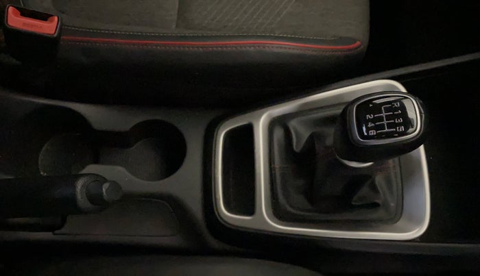 2021 Hyundai VENUE SX 1.0 TURBO IMT DUAL TONE SPORT, Petrol, Manual, 44,233 km, Gear Lever