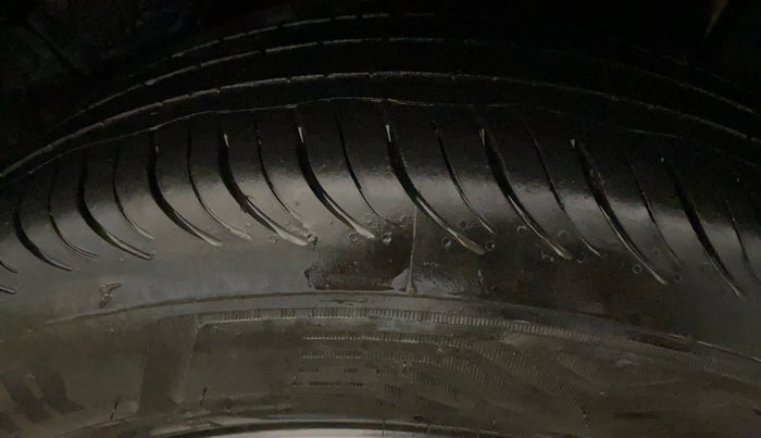 2021 Hyundai VENUE SX 1.0 TURBO IMT DUAL TONE SPORT, Petrol, Manual, 44,233 km, Left Rear Tyre Tread