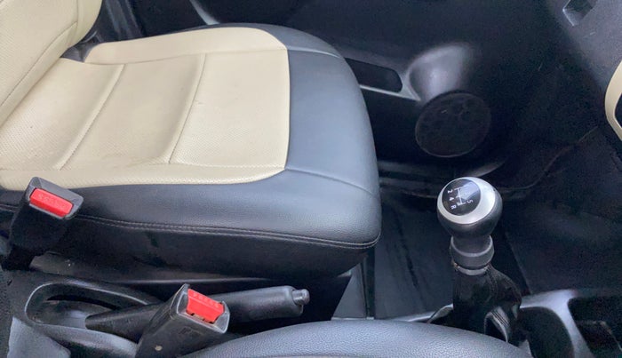 2017 Maruti Wagon R 1.0 LXI CNG, CNG, Manual, 31,257 km, Gear Lever