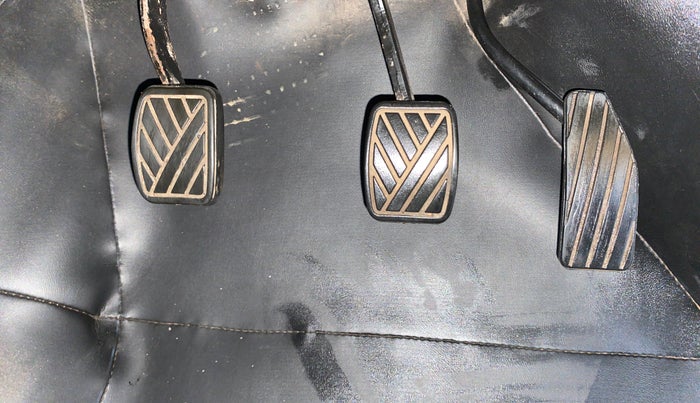 2017 Maruti Wagon R 1.0 LXI CNG, CNG, Manual, 31,257 km, Pedals