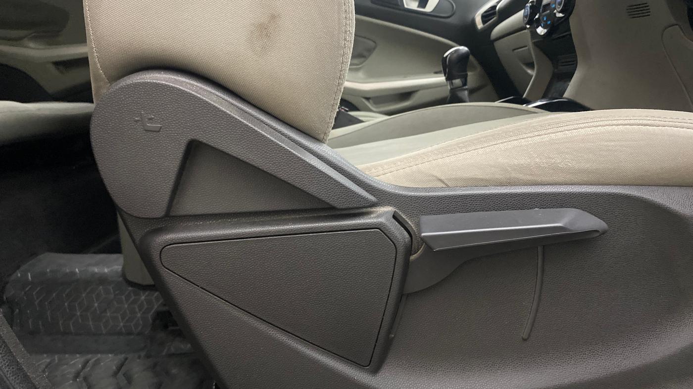 2016 Ford Ecosport TREND+ 1.0L ECOBOOST, Petrol, Manual, 71,721 km, Driver Side Adjustment Panel