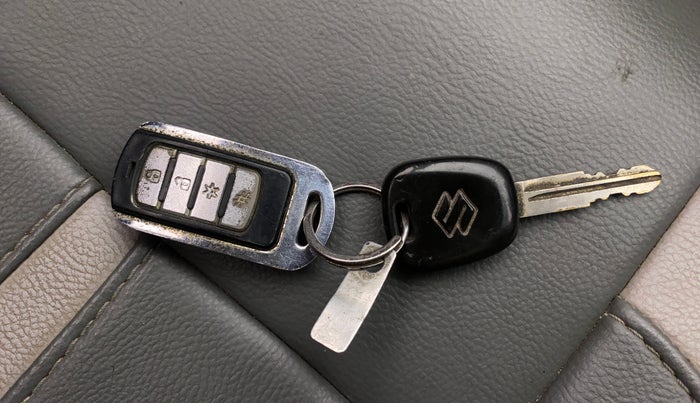 2014 Maruti Alto 800 LXI, Petrol, Manual, 37,591 km, Key Close Up