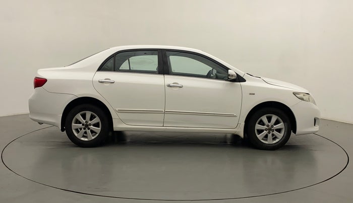 2011 Toyota Corolla Altis G PETROL, Petrol, Manual, 86,841 km, Right Side