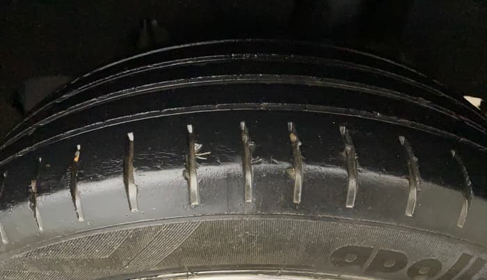 2021 Maruti Baleno ZETA PETROL 1.2, Petrol, Manual, 4,937 km, Left Rear Tyre Tread