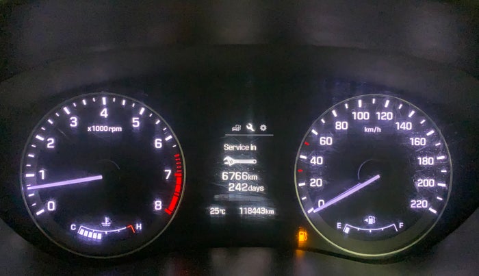 2016 Hyundai Elite i20 ASTA 1.2, Petrol, Manual, 1,18,443 km, Odometer Image