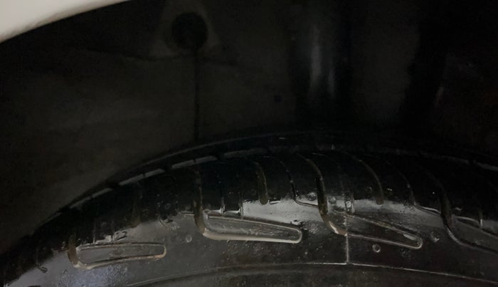 2018 Hyundai Xcent S 1.2, Petrol, Manual, 74,070 km, Left Rear Tyre Tread