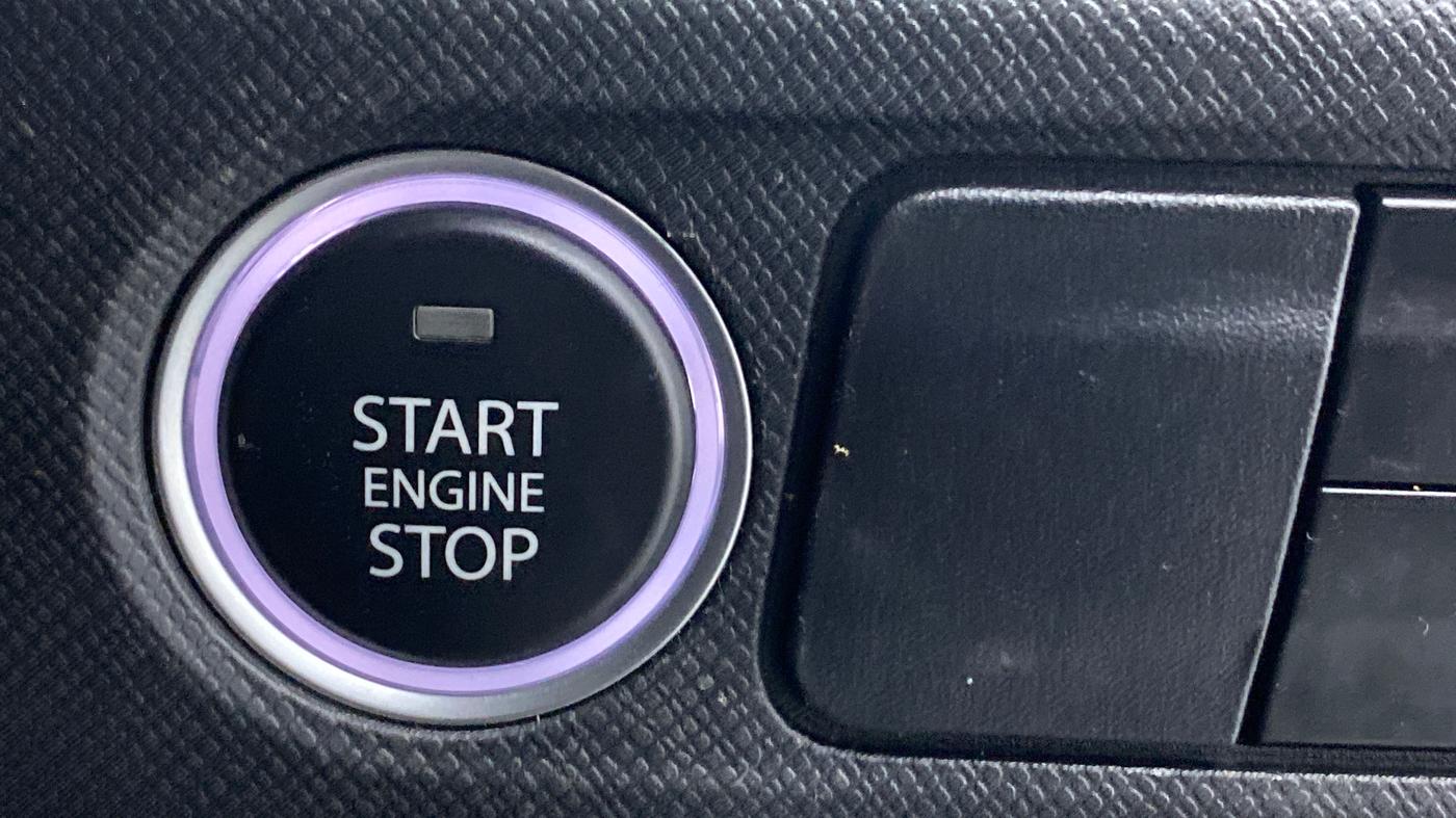 2022 Tata PUNCH ACCOMPLISHED DAZZLE PACK MT, Petrol, Manual, 8,575 km, Keyless Start/ Stop Button