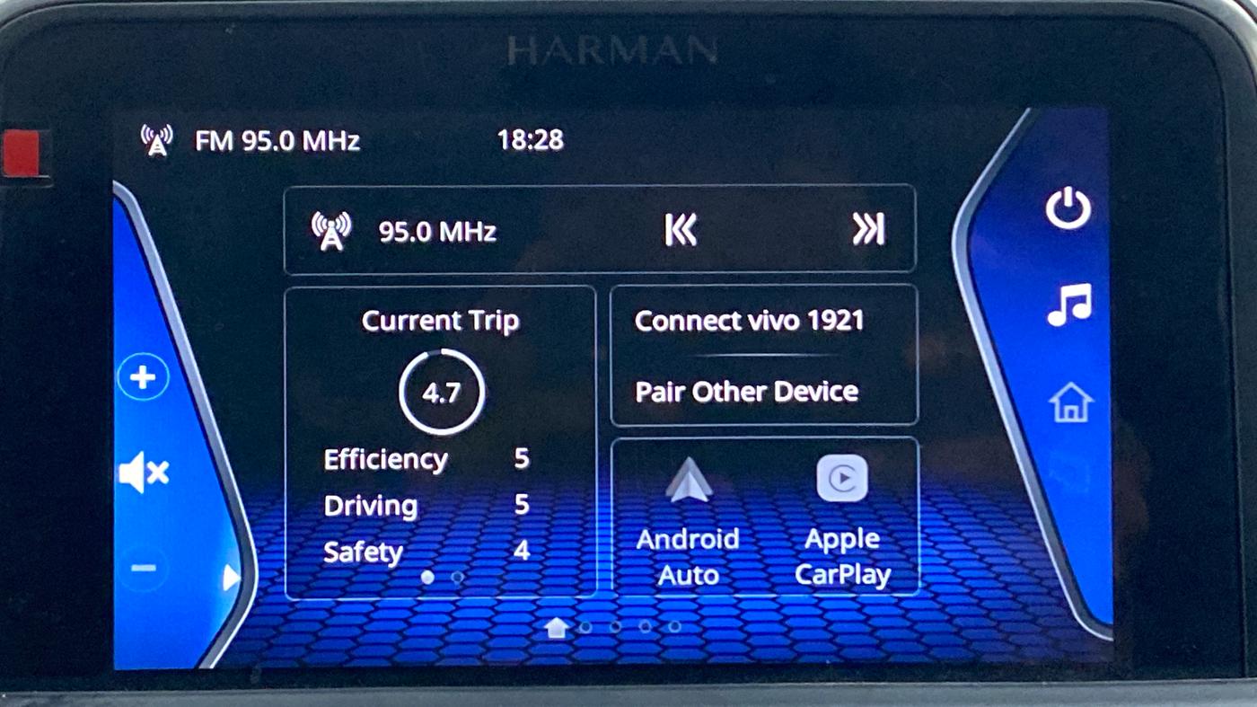 2022 Tata PUNCH ACCOMPLISHED DAZZLE PACK MT, Petrol, Manual, 8,575 km, Touchscreen Infotainment System
