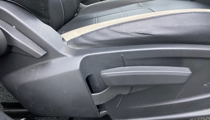 2022 Tata PUNCH ACCOMPLISHED DAZZLE PACK MT, Petrol, Manual, 8,575 km, Driver Side Adjustment Panel