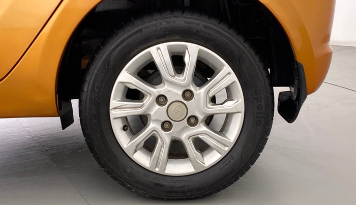 2018 Tata Tiago XZ 1.2 REVOTRON, Petrol, Manual, 31,615 km, Left Rear Wheel