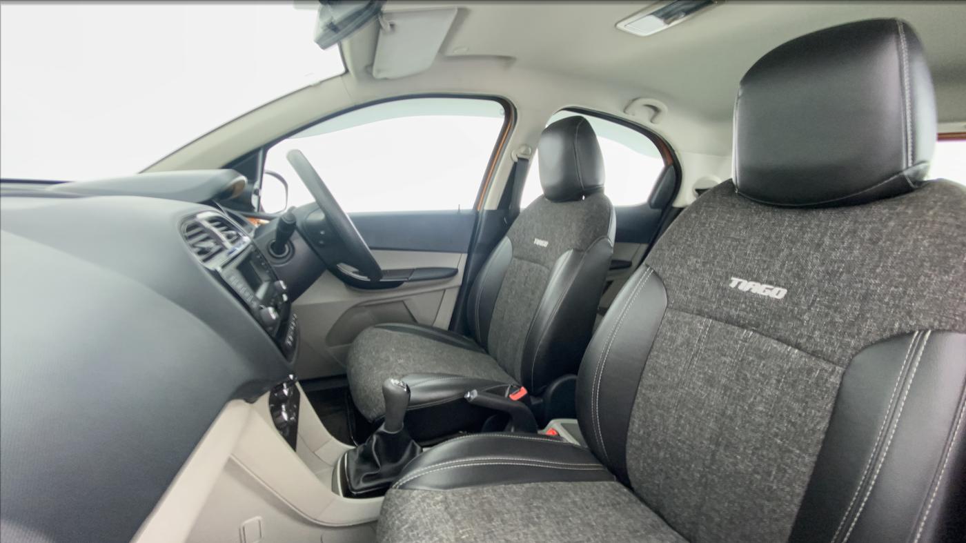 2018 Tata Tiago XZ 1.2 REVOTRON, Petrol, Manual, 31,615 km, Right Side Front Door Cabin