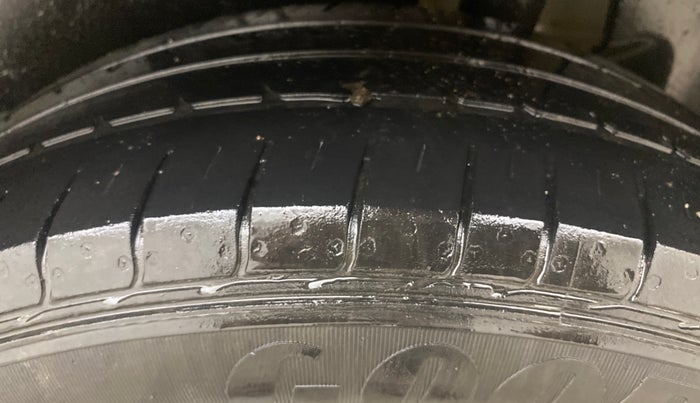 2017 Maruti Dzire ZXI PLUS, Petrol, Manual, 86,427 km, Left Rear Tyre Tread