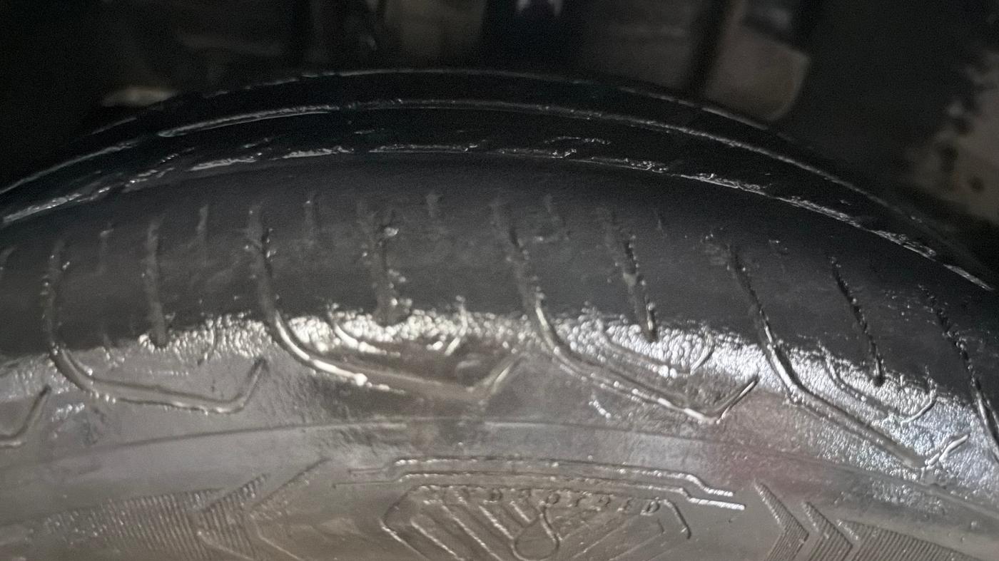 2022 Tata TIGOR XZ PLUS CNG, CNG, Manual, 61,141 km, Left Front Tyre Tread