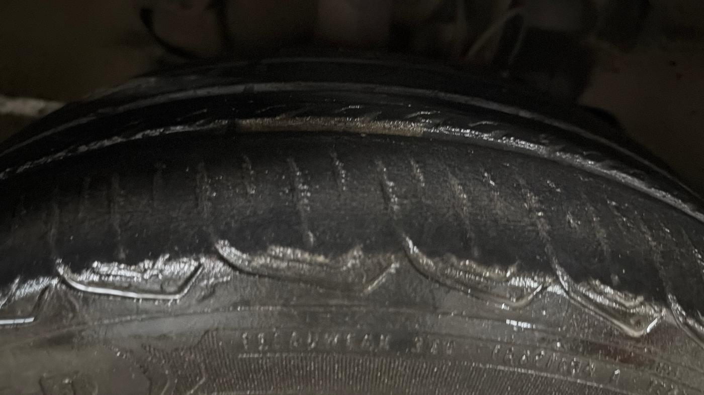 2022 Tata TIGOR XZ PLUS CNG, CNG, Manual, 61,141 km, Right Front Tyre Tread