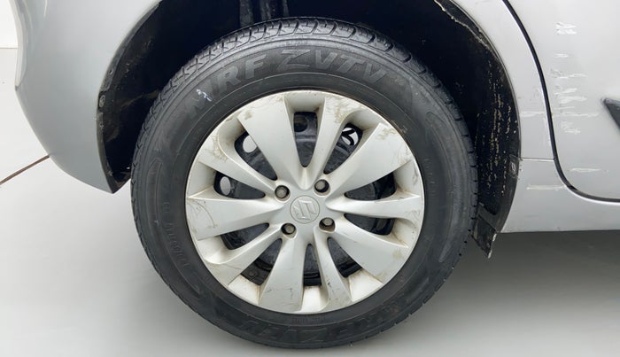 2016 Maruti Baleno DELTA PETROL 1.2, Petrol, Manual, 69,589 km, Right Rear Wheel