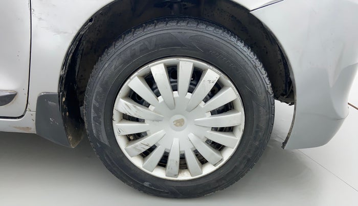 2016 Maruti Baleno DELTA PETROL 1.2, Petrol, Manual, 69,589 km, Right Front Wheel