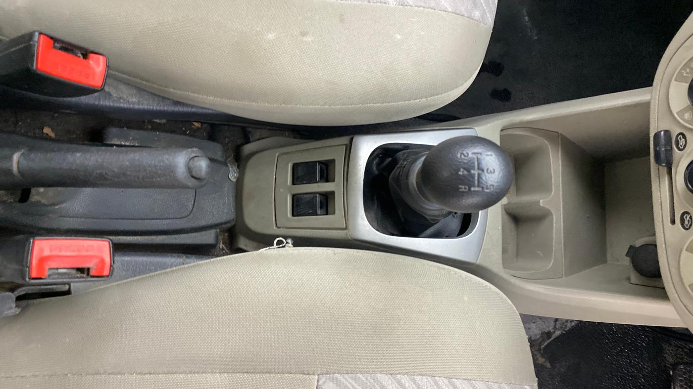 2016 Maruti Alto K10 VXI, Petrol, Manual, 99,877 km, Gear Lever