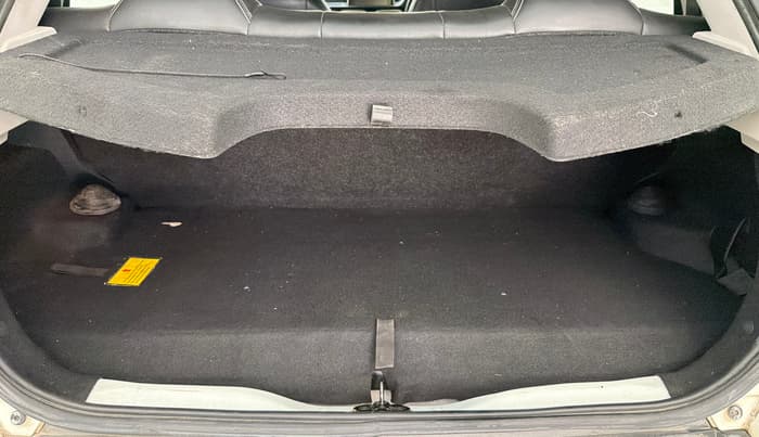 2023 Tata PUNCH ACCOMPLISHED DAZZLE SUNROOF CNG MT, CNG, Manual, 76,917 km, Boot Inside