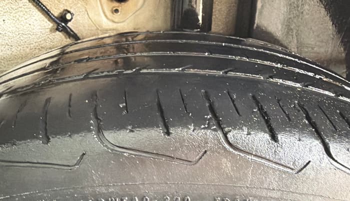 2023 Tata PUNCH ACCOMPLISHED DAZZLE SUNROOF CNG MT, CNG, Manual, 76,917 km, Left Rear Tyre Tread