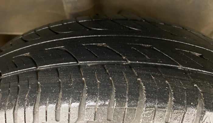 2014 Renault Pulse RX L DIESEL, Diesel, Manual, 72,703 km, Right Rear Tyre Tread