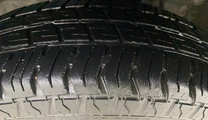 2016 Maruti Alto 800 VXI, Petrol, Manual, 72,804 km, Left Front Tyre Tread