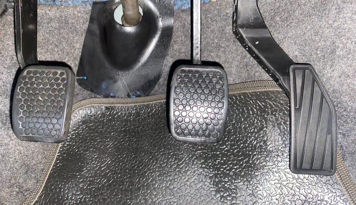 2016 Maruti Alto 800 VXI, Petrol, Manual, 72,804 km, Pedals