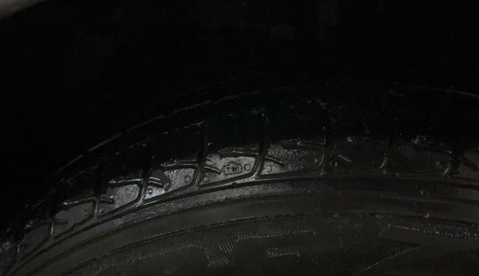 2015 Maruti Ciaz VXI+, Petrol, Manual, 67,224 km, Right Front Tyre Tread