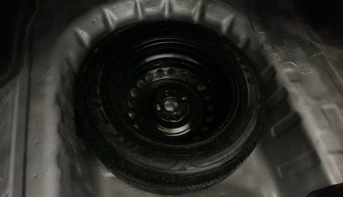 2015 Maruti Ciaz VXI+, Petrol, Manual, 67,224 km, Spare Tyre