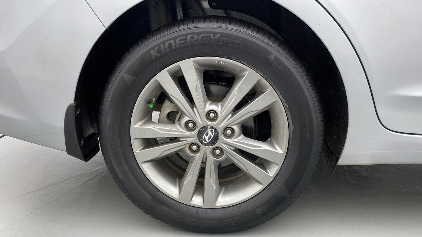 2019 Hyundai New Elantra 2.0 SX AT PETROL, Petrol, Automatic, 37,705 km, Right Rear Wheel