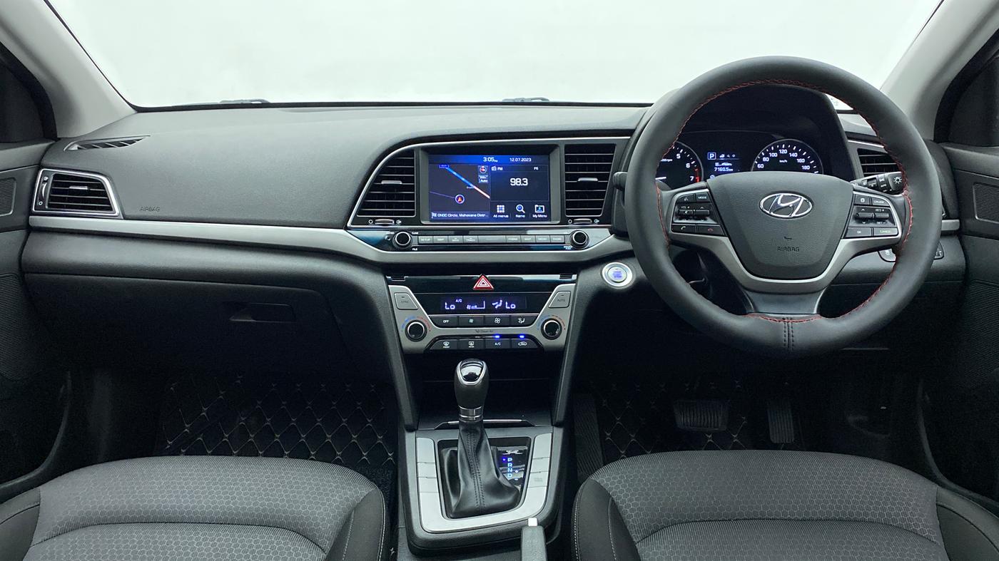 2019 Hyundai New Elantra 2.0 SX AT PETROL, Petrol, Automatic, 37,705 km, Dashboard