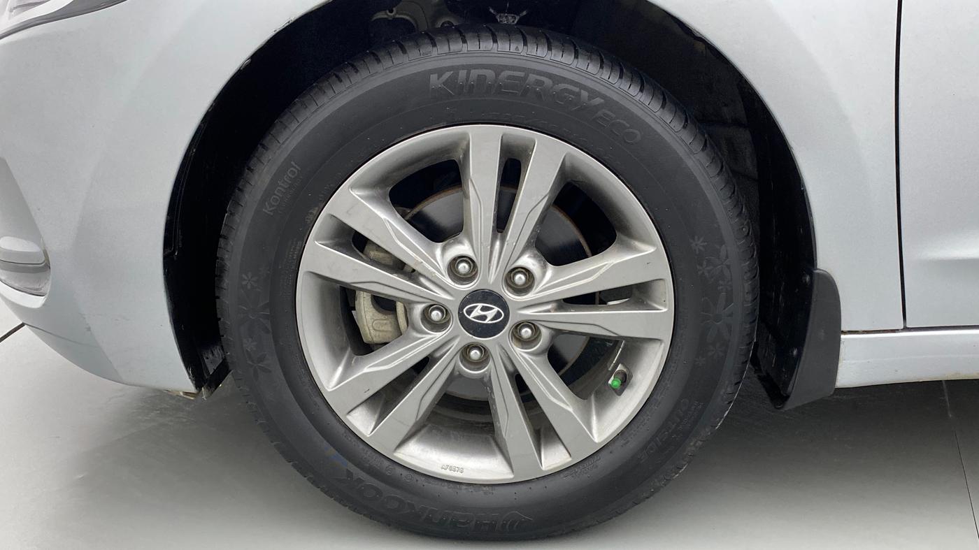 2019 Hyundai New Elantra 2.0 SX AT PETROL, Petrol, Automatic, 37,705 km, Left Front Wheel