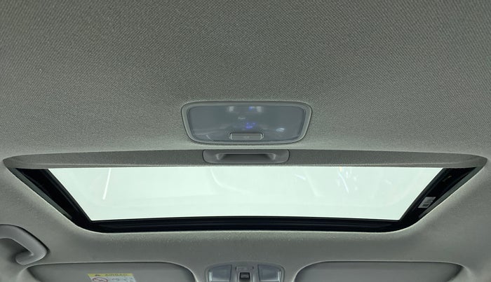 2019 Hyundai New Elantra 2.0 SX AT PETROL, Petrol, Automatic, 37,705 km, Moonroof/ Sunroof