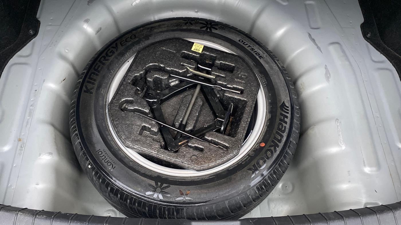 2019 Hyundai New Elantra 2.0 SX AT PETROL, Petrol, Automatic, 37,705 km, Spare Tyre