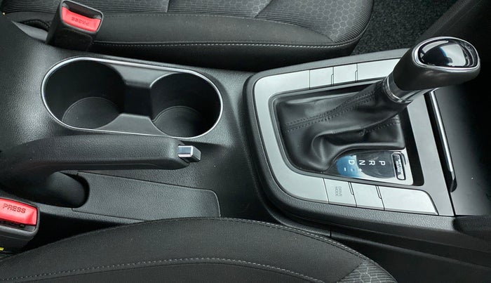 2019 Hyundai New Elantra 2.0 SX AT PETROL, Petrol, Automatic, 37,705 km, Gear Lever