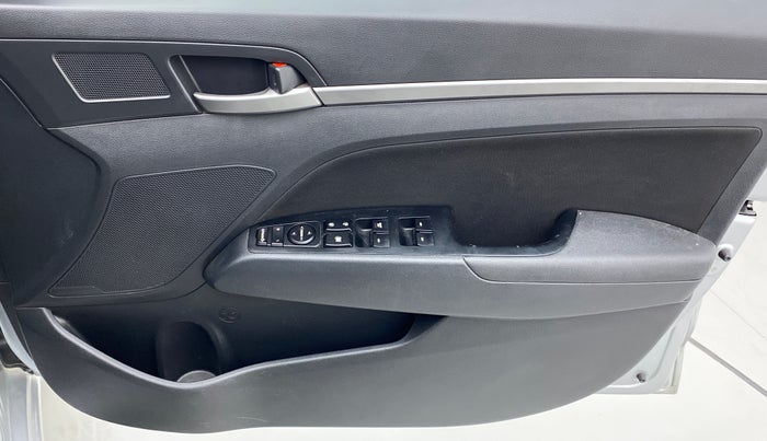 2019 Hyundai New Elantra 2.0 SX AT PETROL, Petrol, Automatic, 37,705 km, Driver Side Door Panels Control
