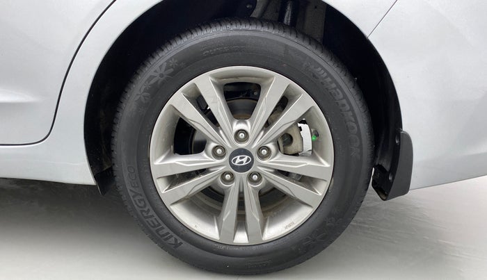 2019 Hyundai New Elantra 2.0 SX AT PETROL, Petrol, Automatic, 37,705 km, Left Rear Wheel