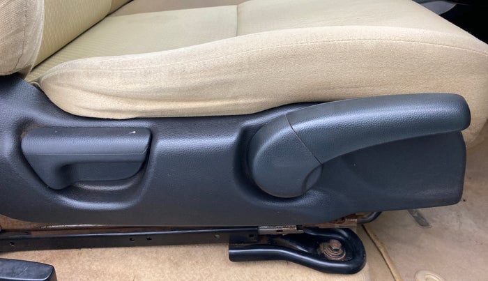 2019 Honda City V MT PETROL, Petrol, Manual, 59,607 km, Driver Side Adjustment Panel